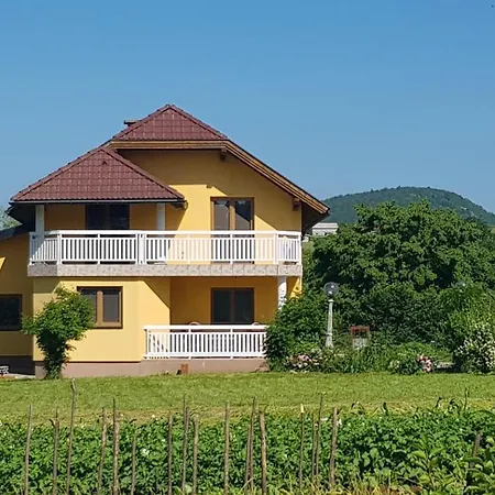Villa Voyage *