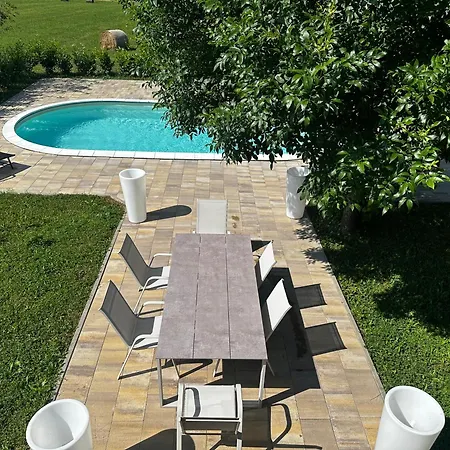 Villa Voyage